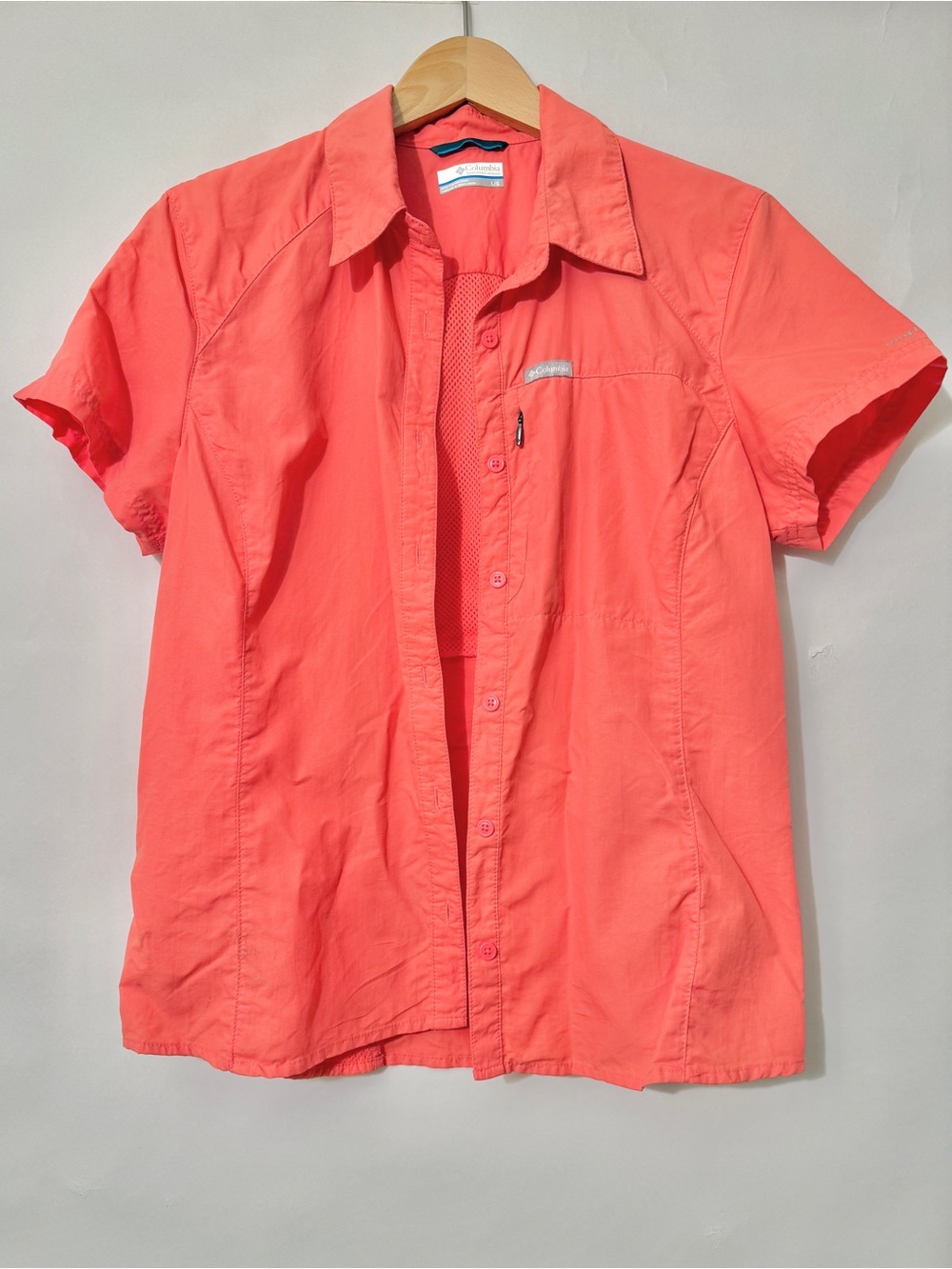 Columbia Short-Sleeve Button-Down Shirt in Coral Pink